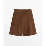 Bermude za proleće 2026: Model Massimo Dutti možete da nosite i na posao