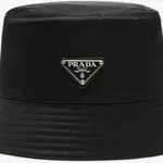 Modni detalj koji je najbolja zaštita od sunca: Dženifer Aniston ga ne skida