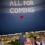 Intimna proslava 40. rođendana na plaži: Novak Jeleni pripremio romantično iznenađenje FOTO