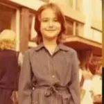 Danas uživa u ljubavi sa 14 godina mlađim, a ćerka iz prvog braka njena je kopija: Prepoznajete li muzičku zvezdu sa slike? FOTO