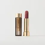 Mat karmini su se vratili u modu, ali ove sezone nosimo ih na potpuno drugačiji način: Stigao je „blurred lip“ trend