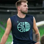 Je Luka Dončić zapustil Los Angeles in se vrnil v Slovenijo