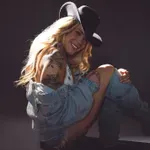 Nika Zorjan skupaj z enim najbolj znanih hrvaških pevcev