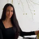 Priljubljenost Tine Gaber je ogrožena zaradi tega lepotca