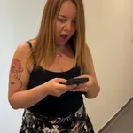 Tako nizkega komentarja ni pričakovala: Tanjo Kocman je ženska javno napadla