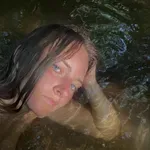 Je Janja J. Lermontova (Poroka na prvi pogled) prekršila pravila in pokazala preveč?