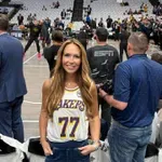 Mirjam Poterbin je pokazala svojega postavnega partnerja