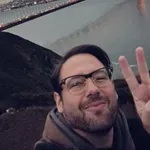 Kaj se v Ameriki dogaja z možem Monike Avsenik?