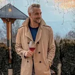 Je Miha Hercog zdaj v zvezi z neznano blondinko