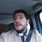 Župnik Martin Golob je kljub svoji poziciji delil video, ki ga marsikdo ne bi pričakoval