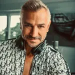 Mihi Hercogu je bilo to onemogočeno, ker je …