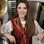 Monika Avsenik delila veselo novico! Čestitke