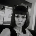 To se danes dogaja v družini Nine Osenar