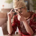 Izčrpanost brez razloga? Morda gre za več kot le stres