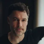 Kaj se dogaja z Davidom Urankarjem, nekdaj najboljšim voditeljem pri nas?