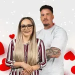 Je Ema že pozabljena? Jan Zore je takole dajal poljube in se stiskal z …