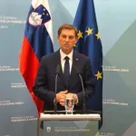 Ste vedeli, da Miro Cerar, nekdanji predsednik vlade Republike Slovenije, v resnici počne to?