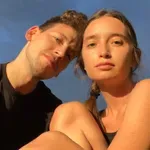 Po dolgem zatišju se je oglasila Zala Kralj in tako izgleda danes