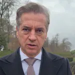 Kaj se dogaja z Robertom Golobom? Odpovedal je vse