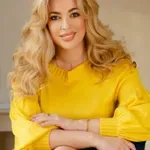 Ana Tavčar po odhodu iz televizije presenetila s svojo preobrazbo