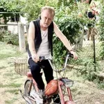 Tako je danes videti lepa hči igralca Matjaža Javšnika