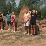 Kmetijo po prvem mnogoboju že zapustil eden izmed finalistov