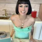 Nina Osenar je za svoj rojstni dan ostala sama