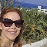 Tako je danes videti slovenska pevka, ki smo jo poslušali vsi