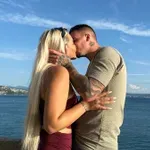 Ema (Kmetija) je zaljubljena do ušes, tole je storila za Jana v poznih urah