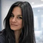 Renata Bohinc si ni več podobna, komaj smo jo prepoznali