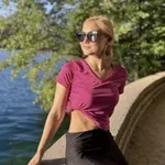 Lahko verjamete, da je to pevka Eva Černe? Neverjetno, kakšna preobrazba
