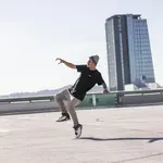 Zmagovalec šova Slovenija ima talent bo postal očka