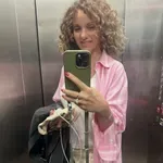 Metka Albreht v kopalkah vzela dih marsikateremu Slovencu. Kako ji to uspeva?