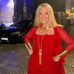 Helena Blagne uživa daleč stran od Slovenije, s fotografijo s plaže je navdušila