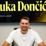 Javil se je Luka Dončić in pokazal, na kako posebno mesto je odpeljal svojo hčerko