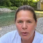Po kopanju v ledeni Kokri Alenka Bratušek presenetila še s tem