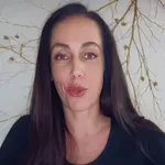 Tina Gaber javno pokazala, kaj je dobila v pisarno
