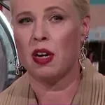 Urška Klakočar Zupančič zdaj javno oblatila Roberta Goloba?