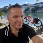 Jani Pavec tako razvaja svojo ženo Nino Pavec