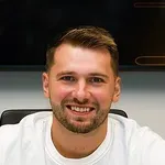 Prestižen detajl v domu Luka Dončića razkril, da z njim že živi druga ženska
