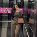 Tudi to Tina Gaber v resnici počne v pisarni