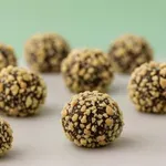 Kroglice s kikirikijem