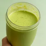 Zdrava zelena večerja iz kozarca