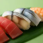 Zdaj je čas mastnih rib, riža in blitve