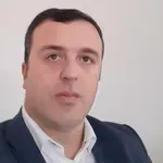 Muhović savjetuje poslanika Ćorovića