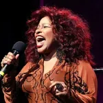 Čaka Kan: Današnje zvijezde koriste tijelo, jer ne znaju da pjevaju