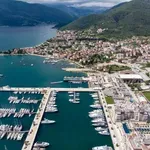 U Tivtu više od 1.700 gostiju