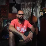 Jedva čeka da nove pjesme pjeva i svira pred publikom