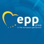 EPP osudio prisustvo visokih zvaničnika Srbije i odavanje vojnih...