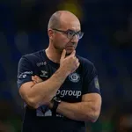 Trener "plavih" Zoran Abramović čestitao igračicama na igri u...